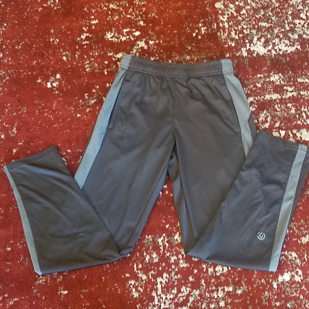 Champion boys jogging pants, Size M (8-10)